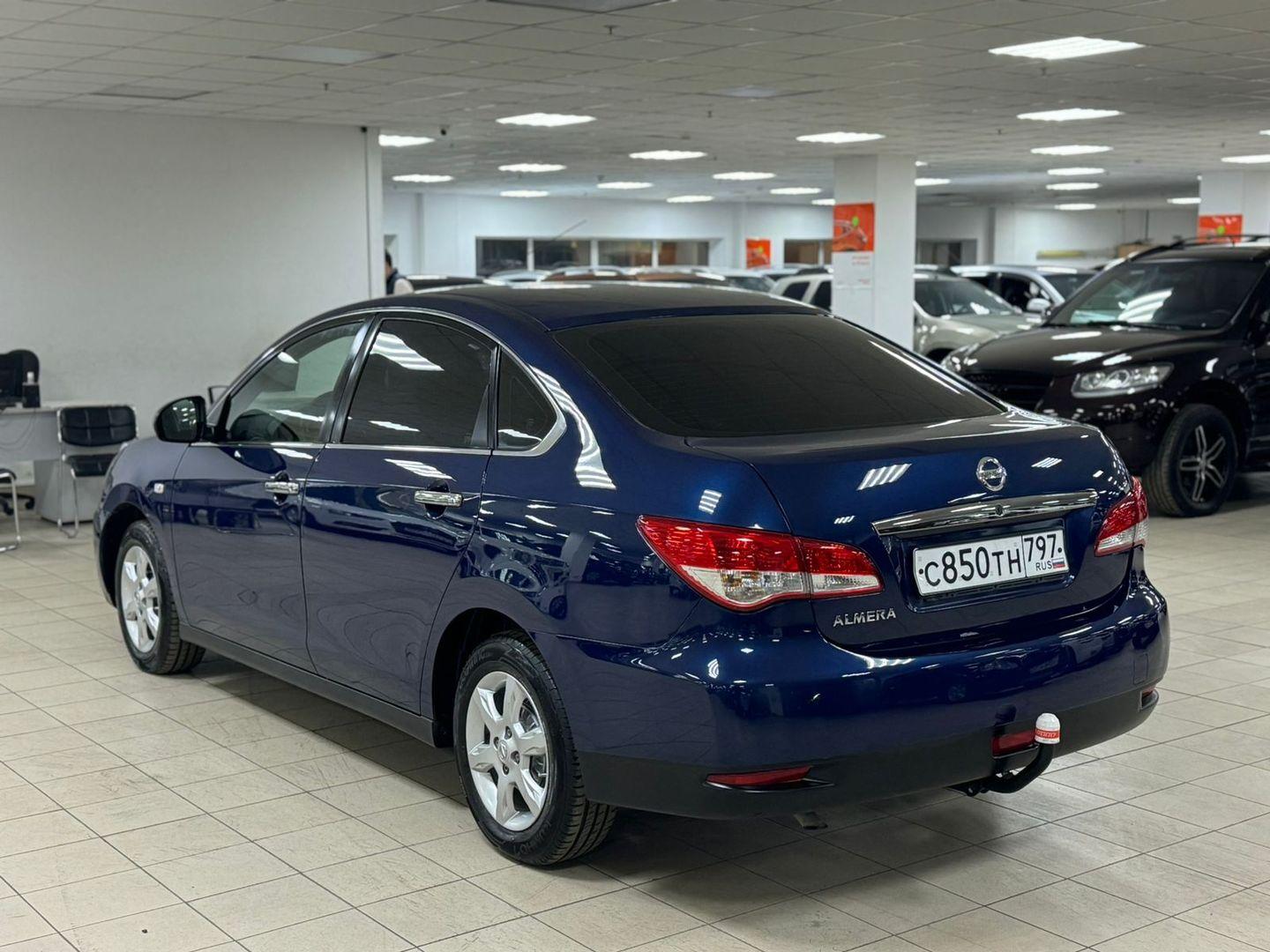 Nissan Almera
