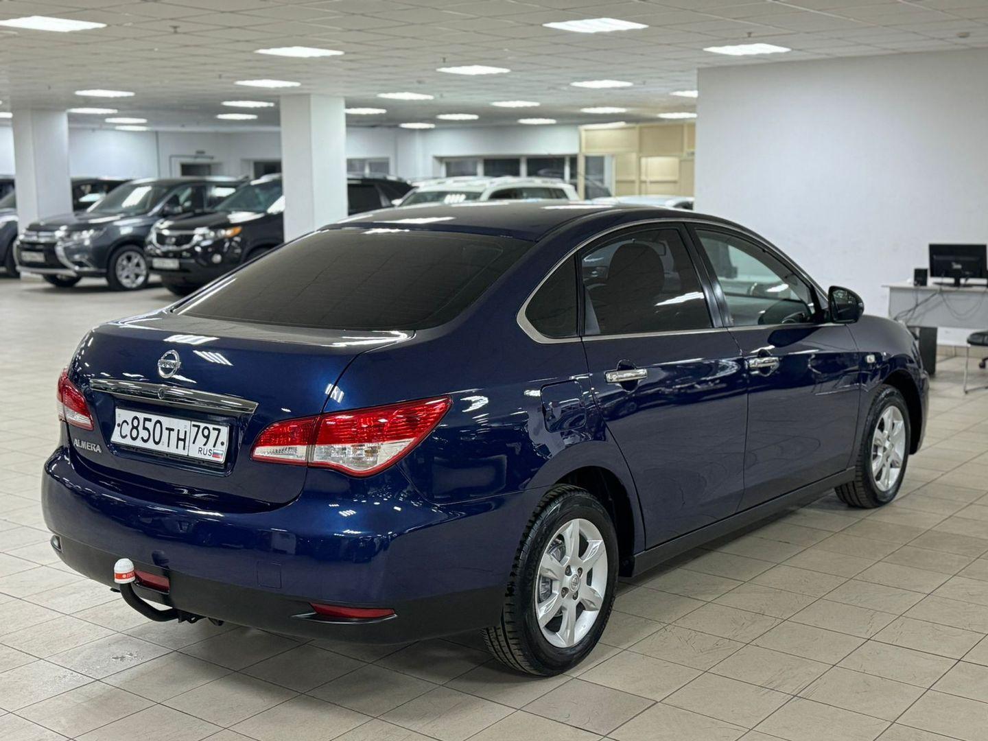 Nissan Almera