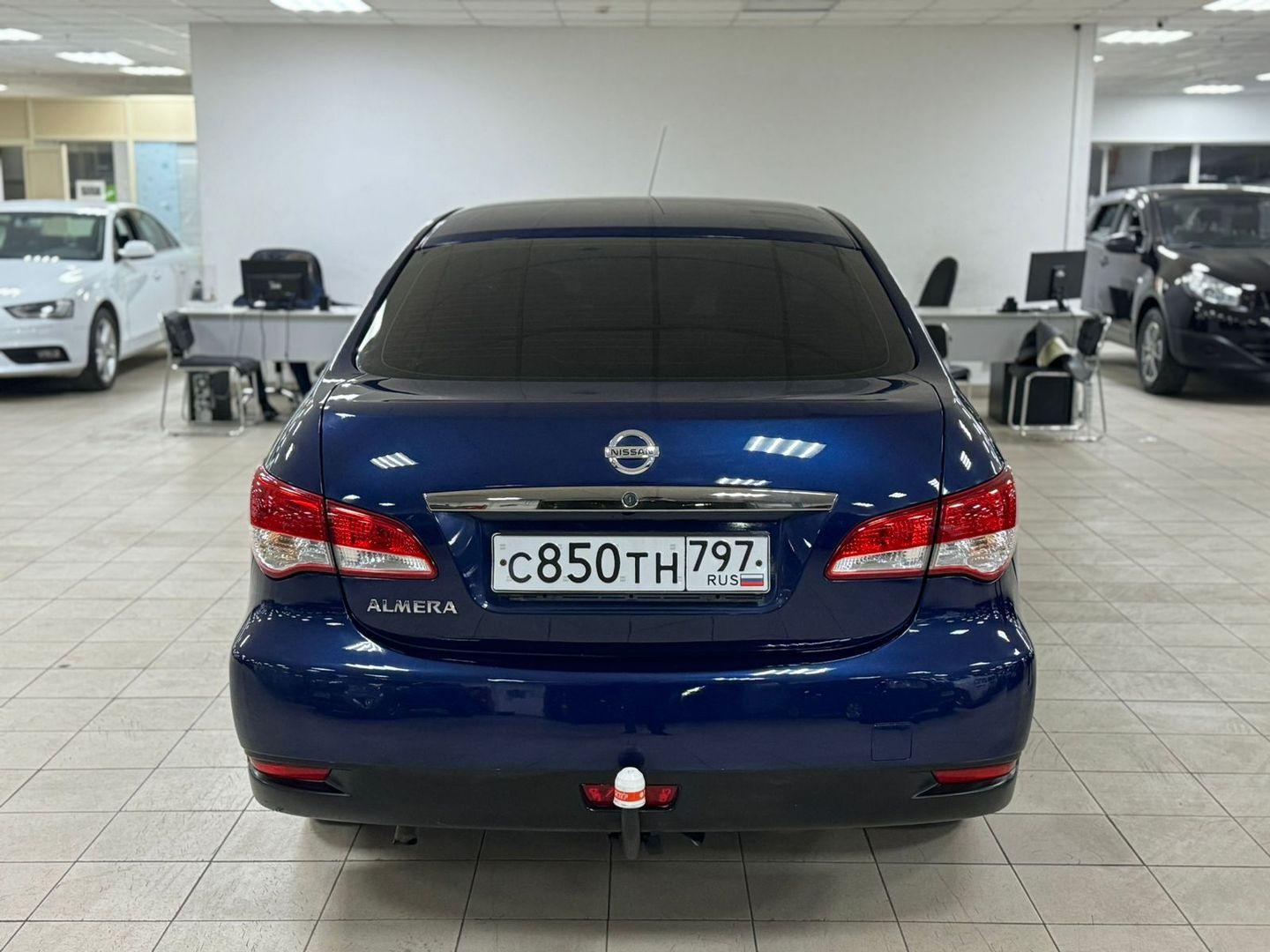 Nissan Almera