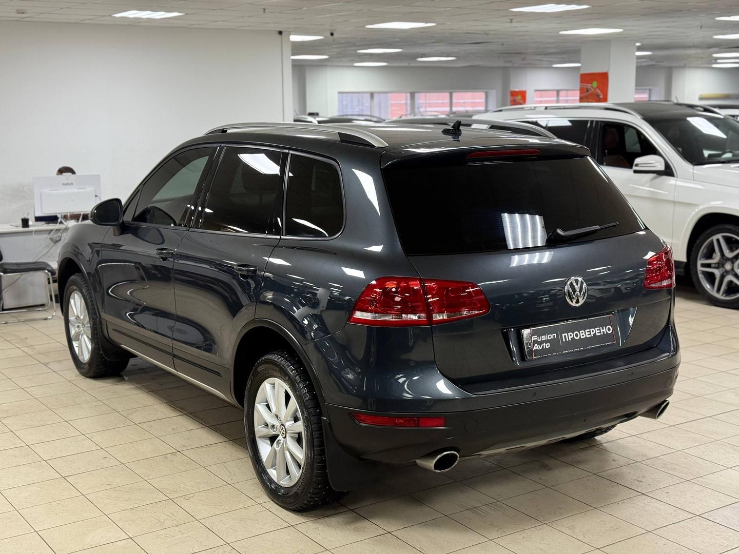 Volkswagen Touareg