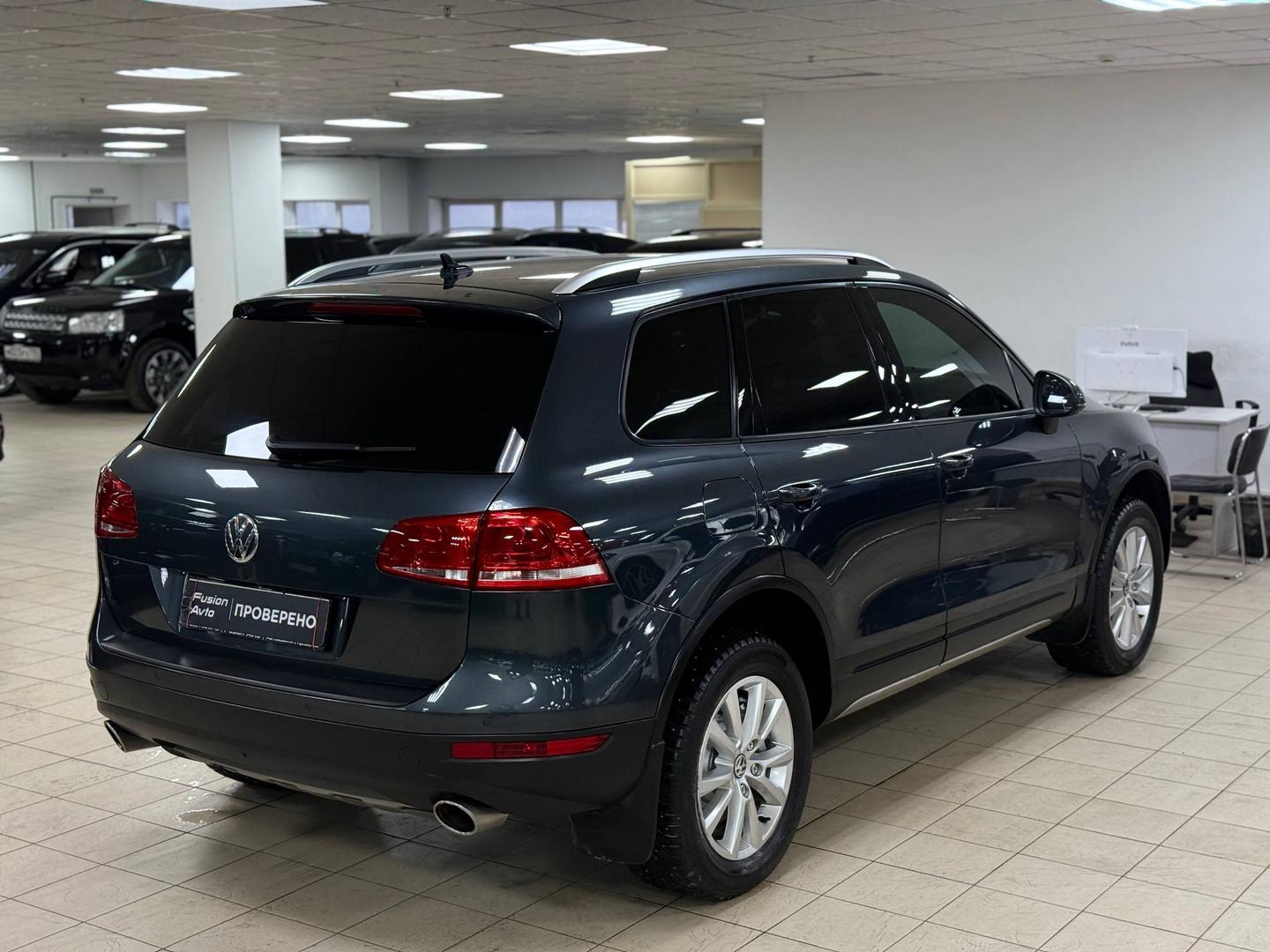 Volkswagen Touareg