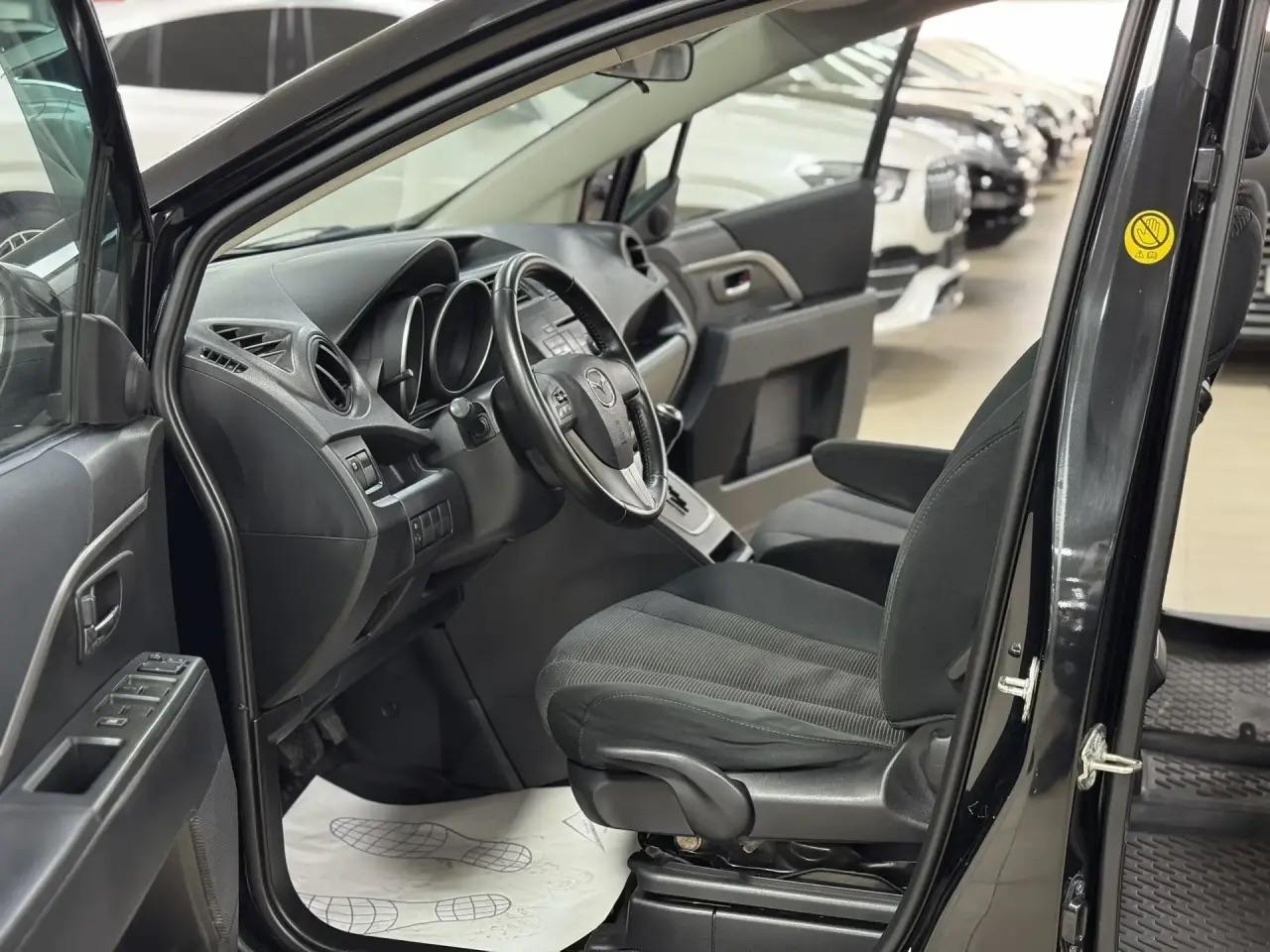 Mazda 5