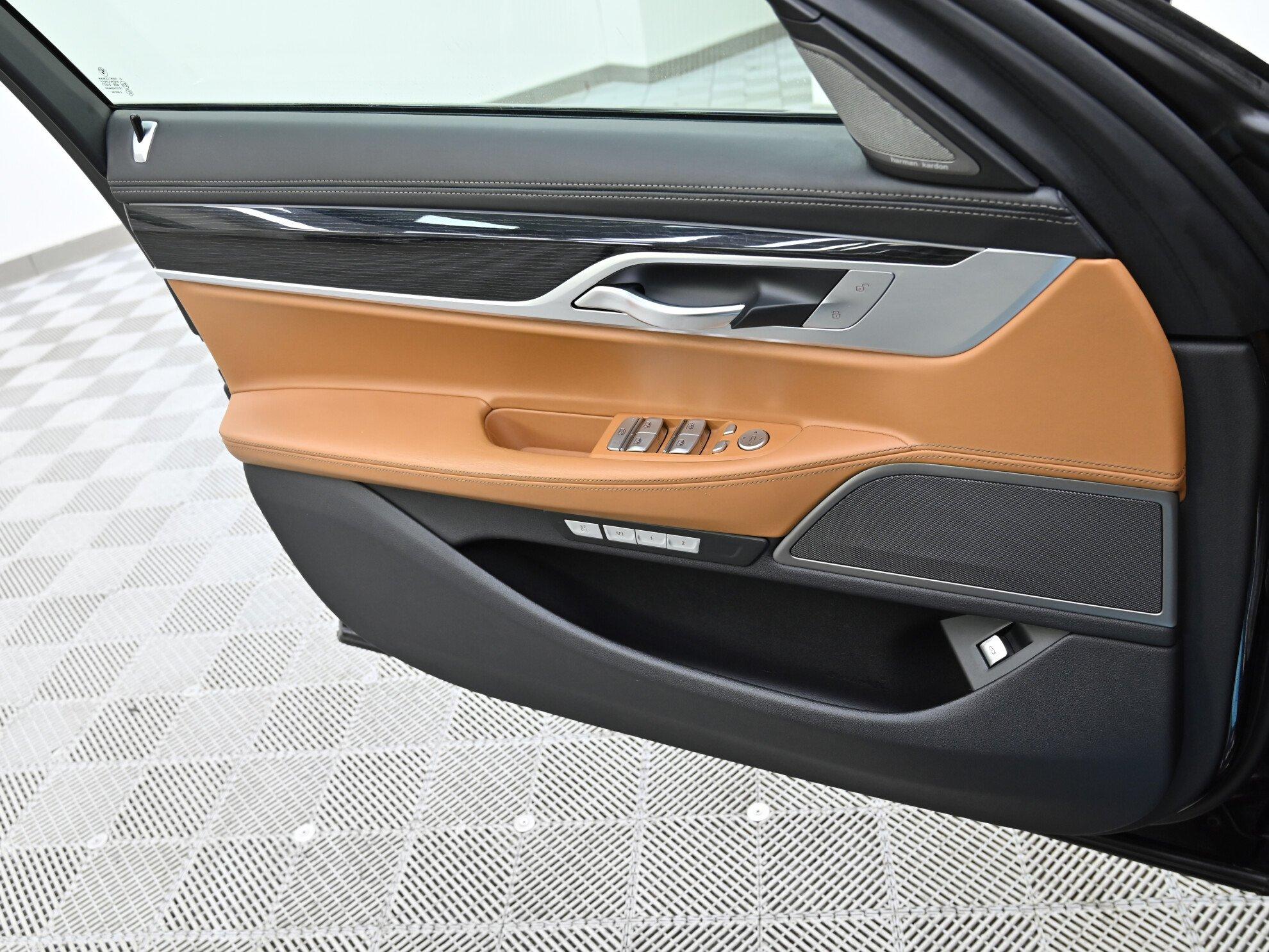фото автомобиля 14