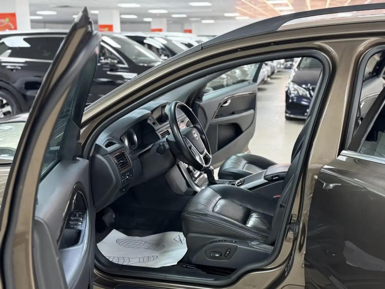 Volvo XC70