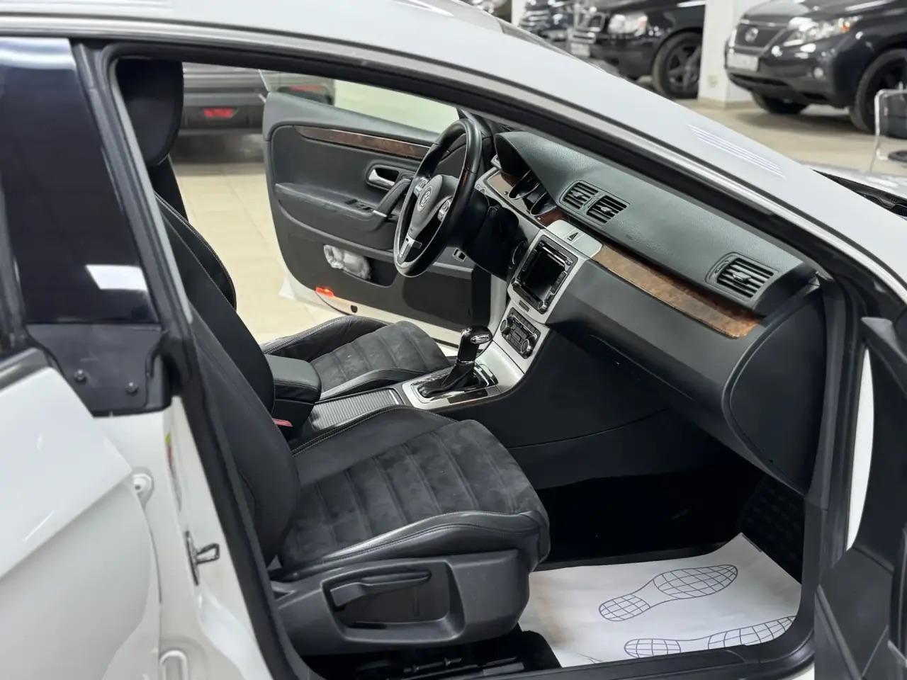 Volkswagen Passat CC