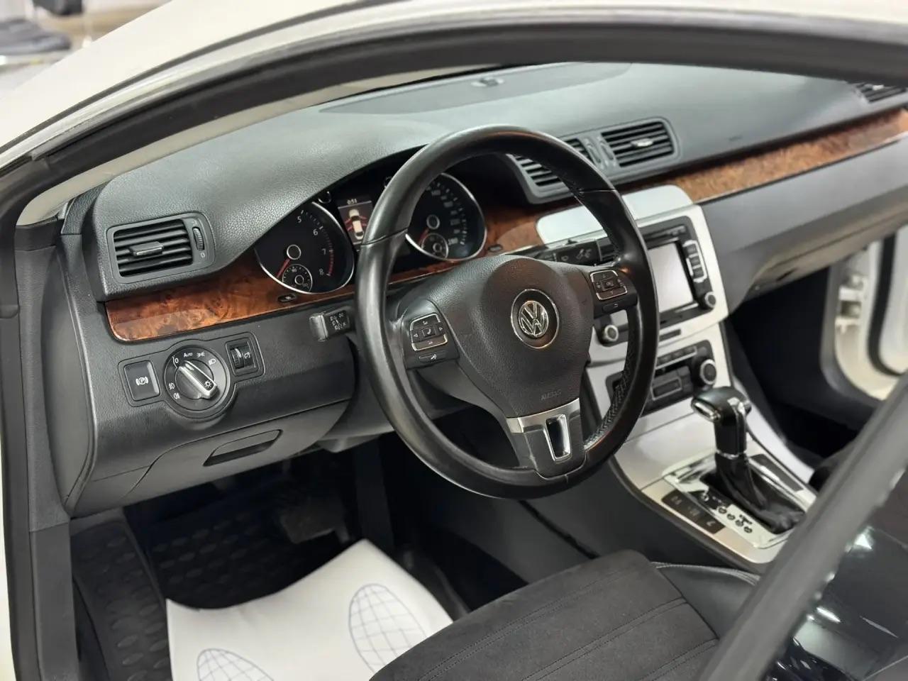 Volkswagen Passat CC