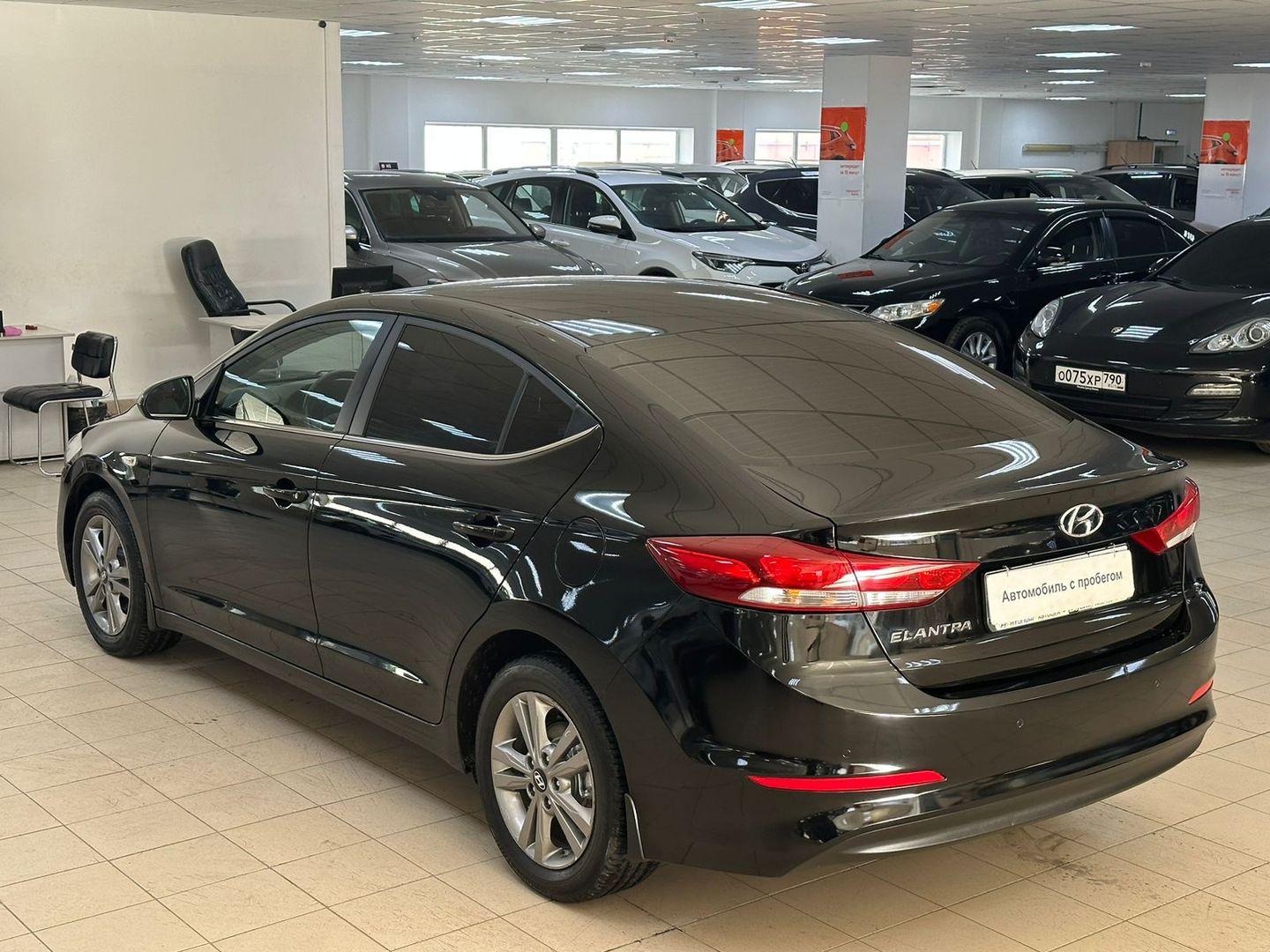 Hyundai Elantra