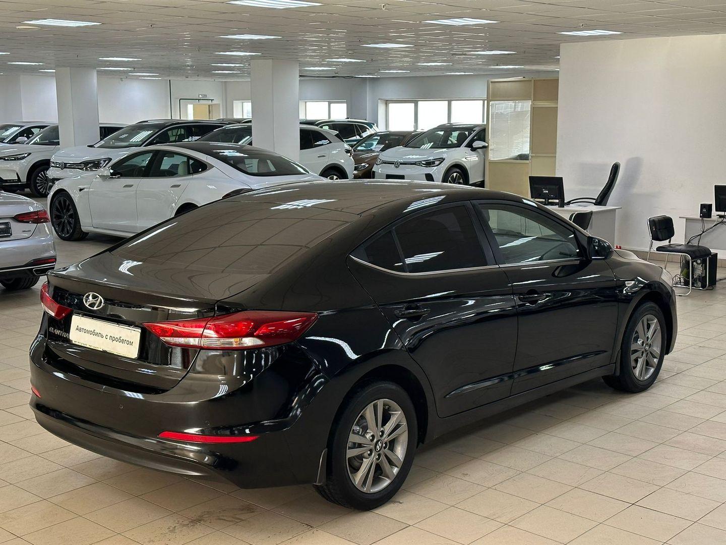 Hyundai Elantra