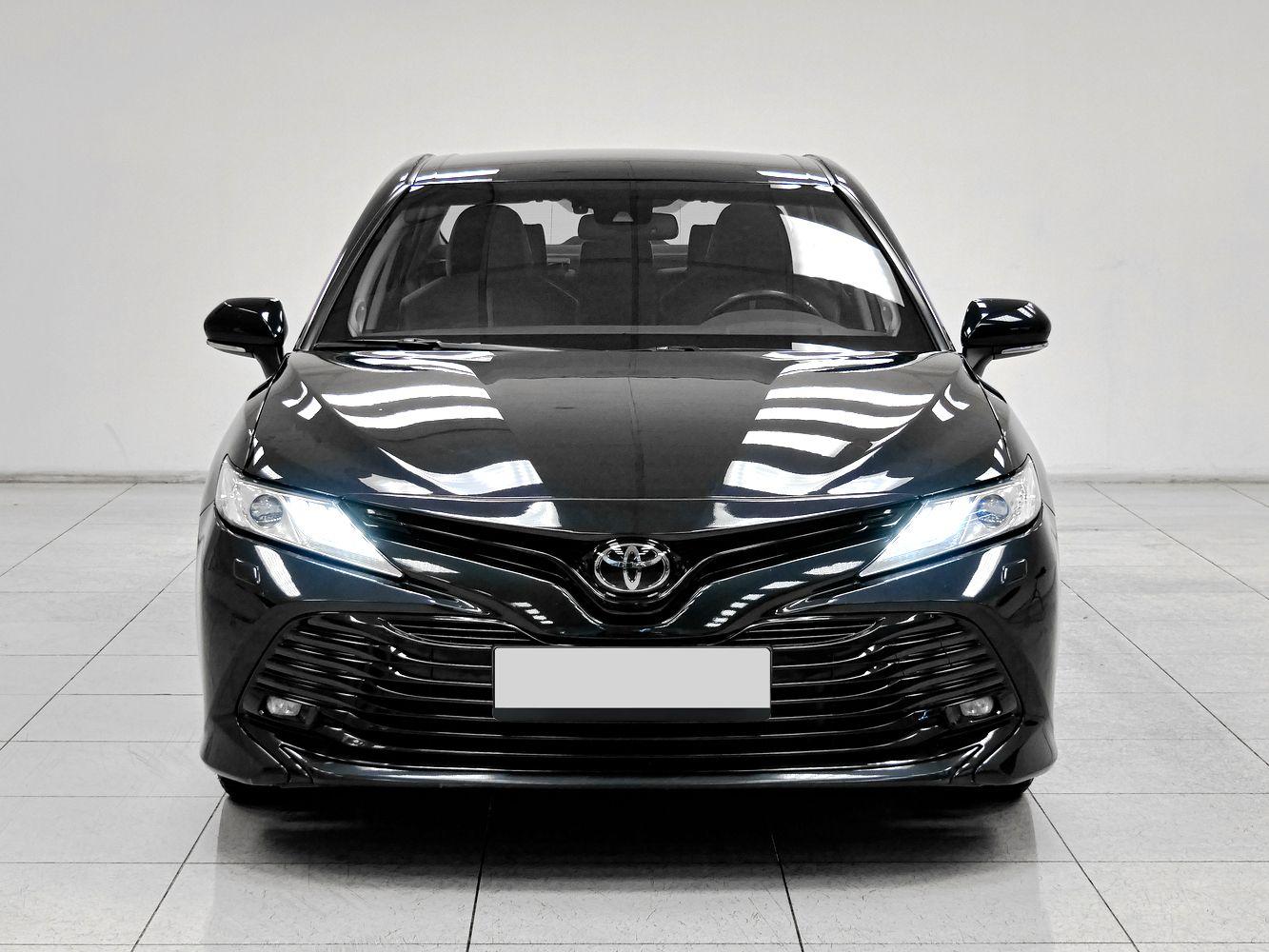 Toyota Camry, 2019