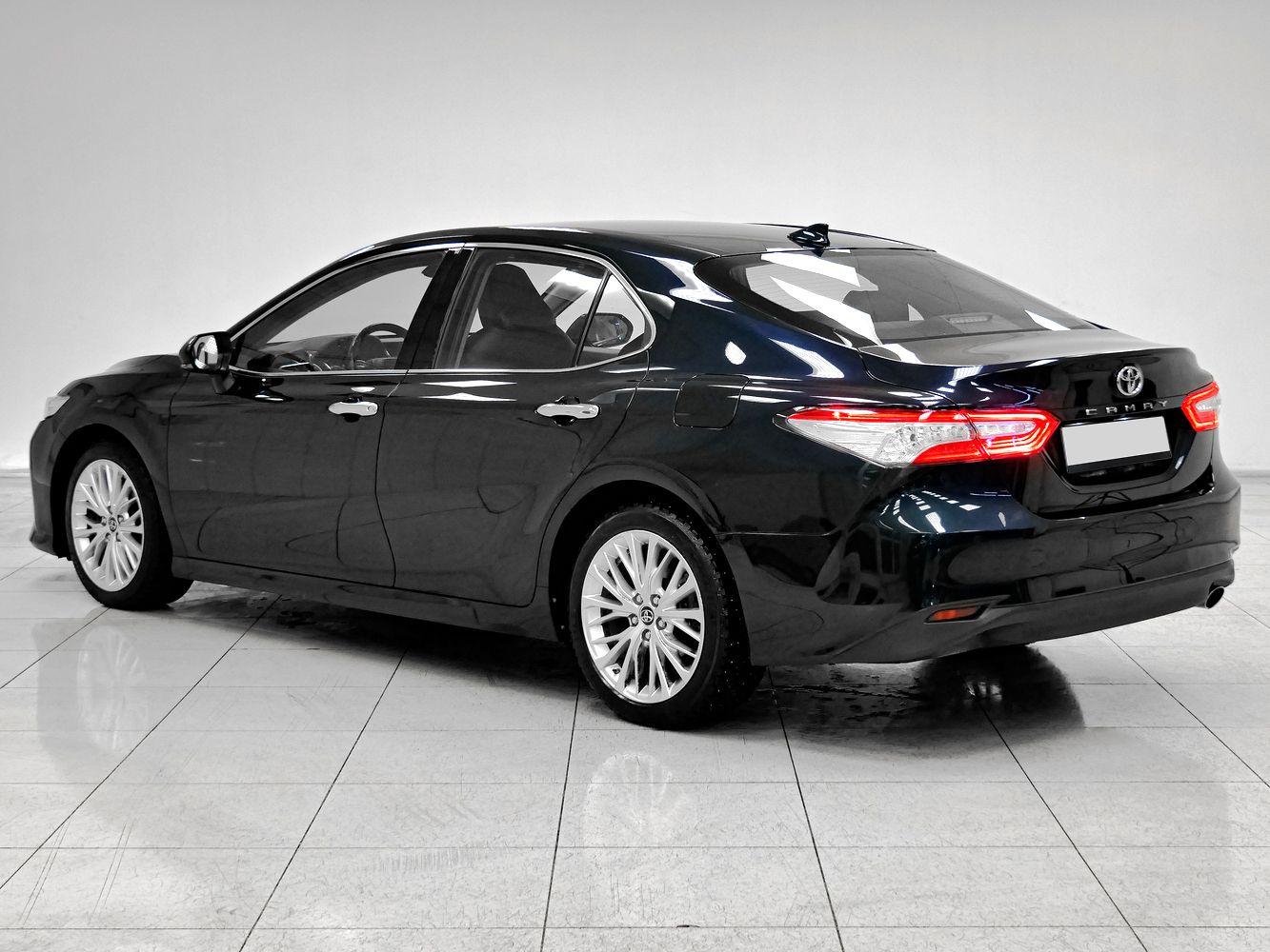 Toyota Camry, 2019