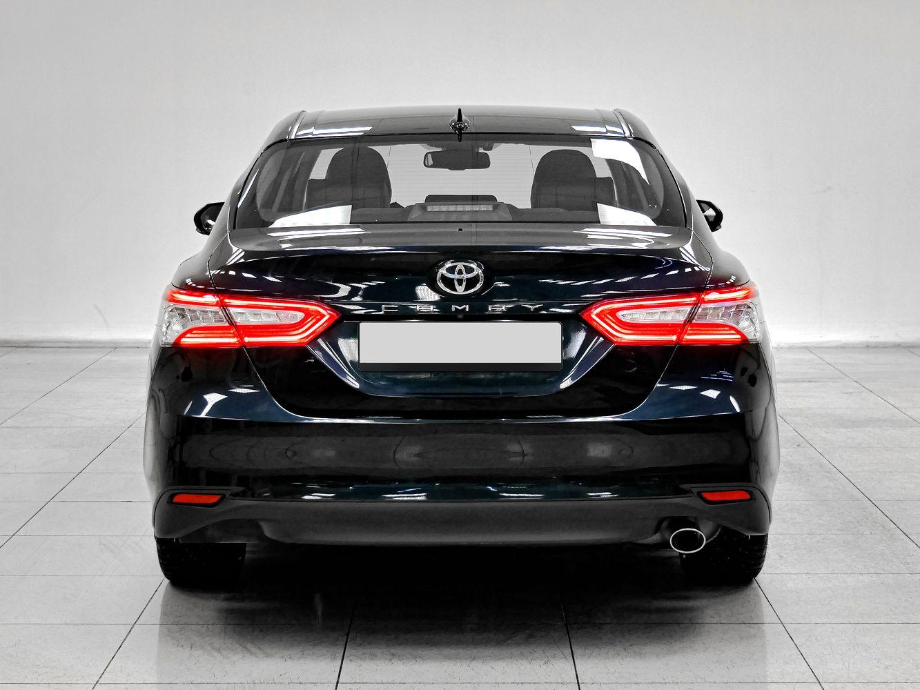 Toyota Camry, 2019