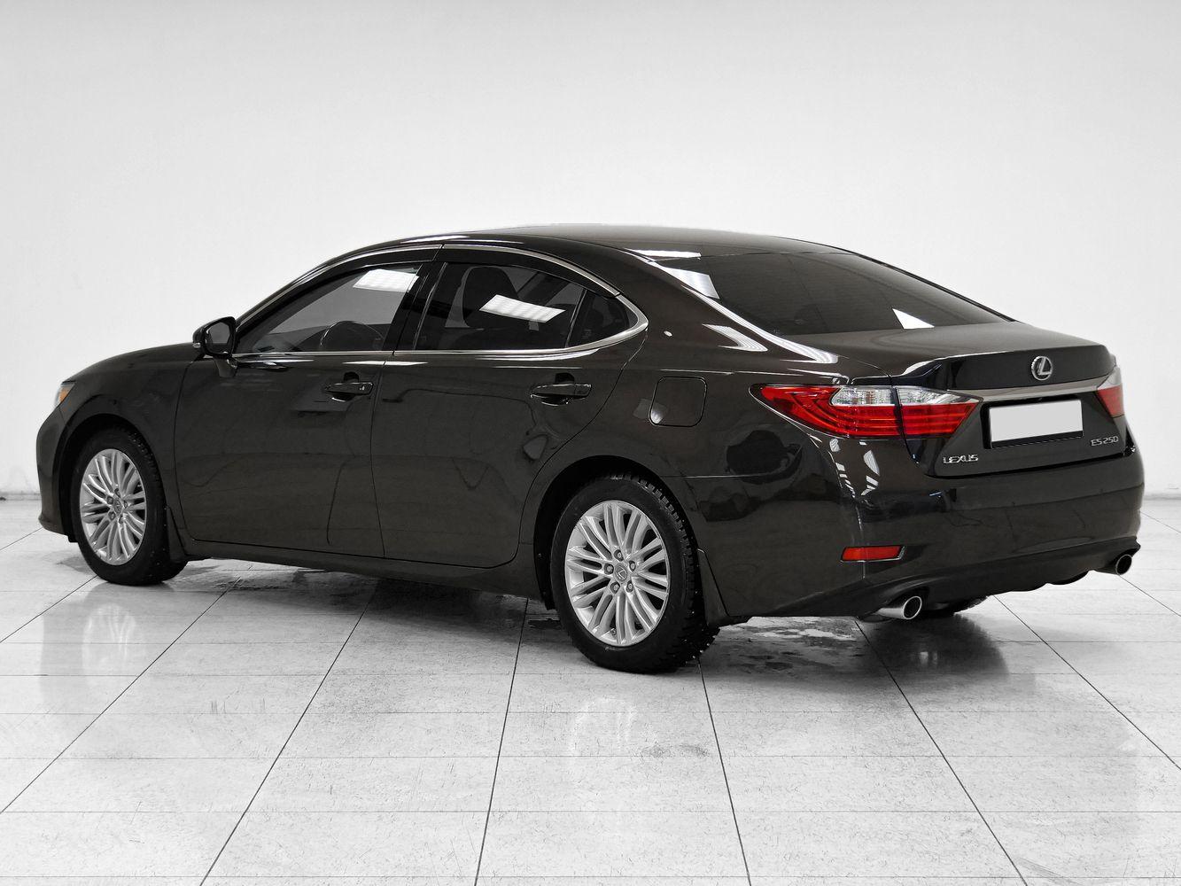 Lexus ES, 2014