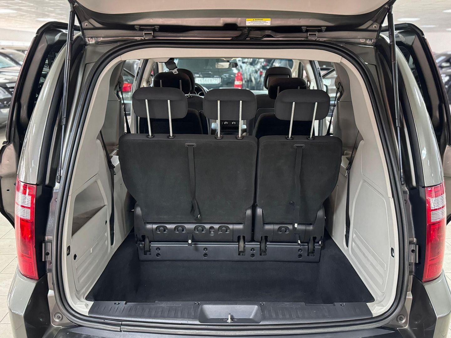 Dodge Caravan