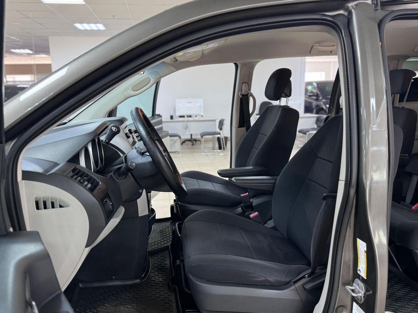 Dodge Caravan