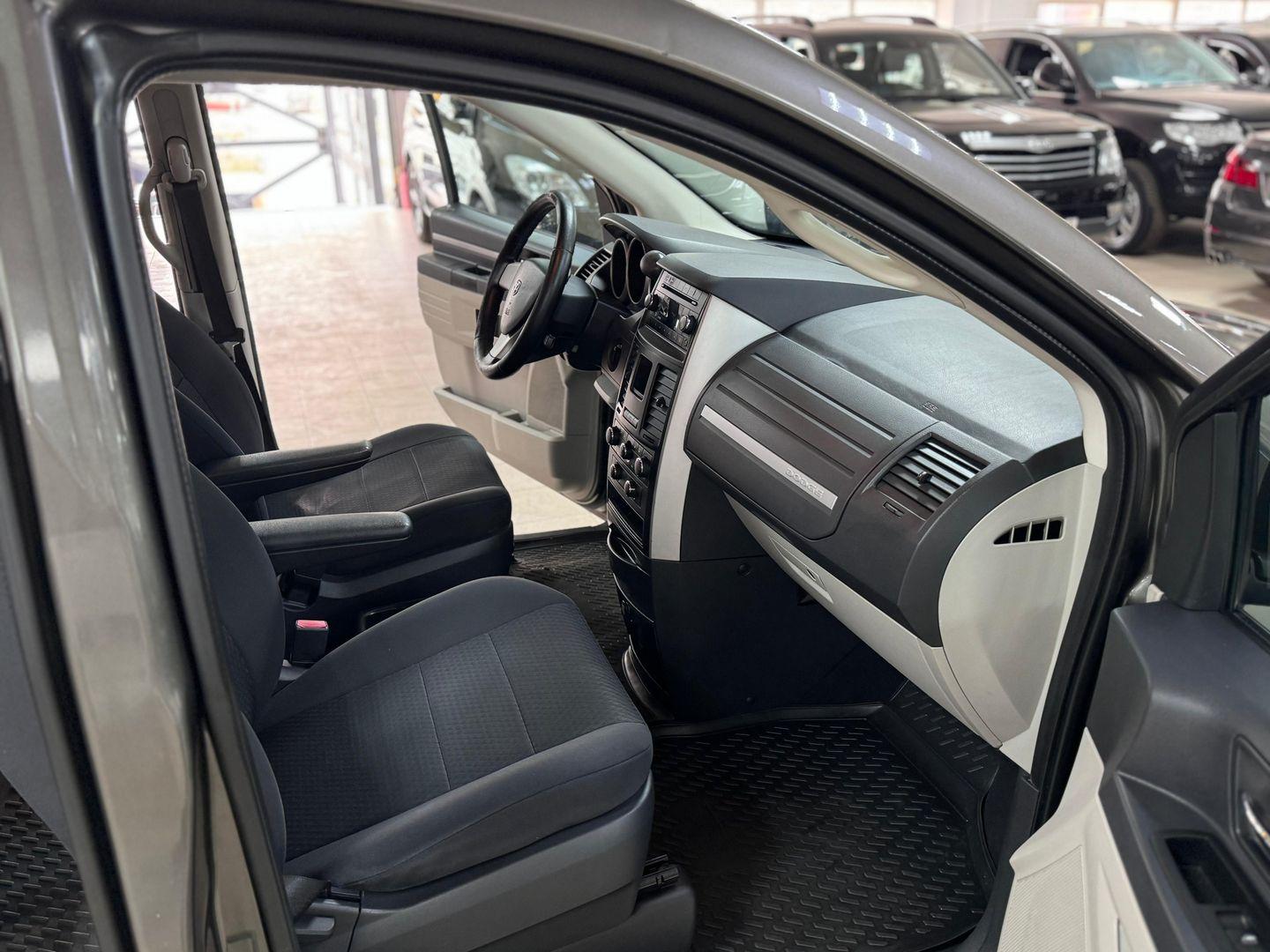 Dodge Caravan
