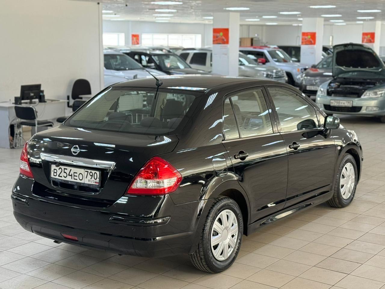 Nissan Tiida