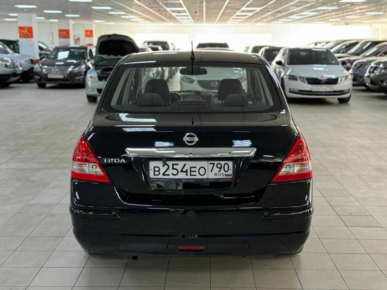Nissan Tiida