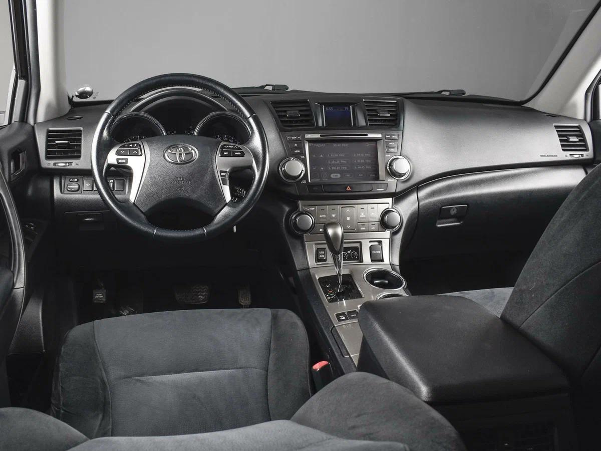Toyota Highlander, 2012