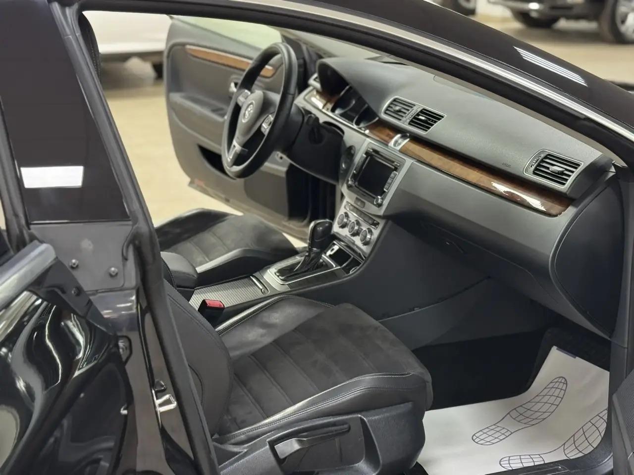 Volkswagen Passat CC