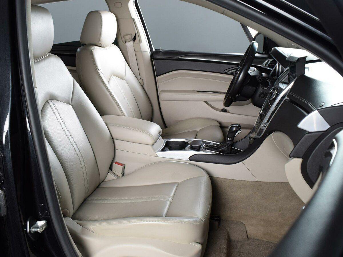 Cadillac SRX, 2012