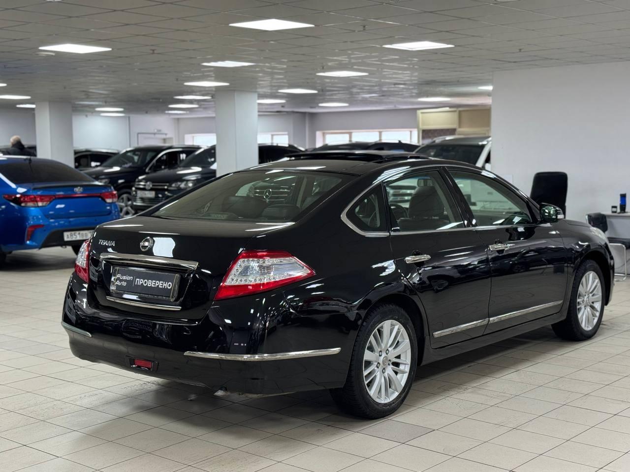 Nissan Teana