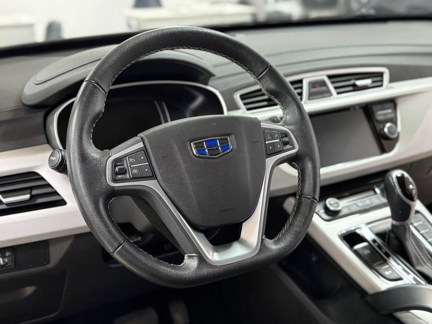 Geely Atlas