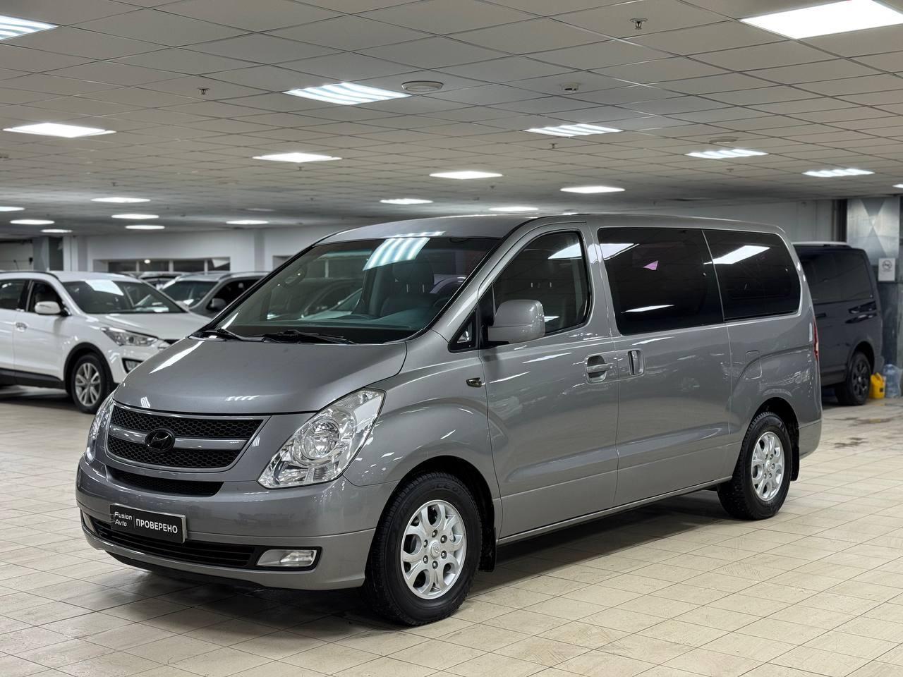 Hyundai Grand Starex