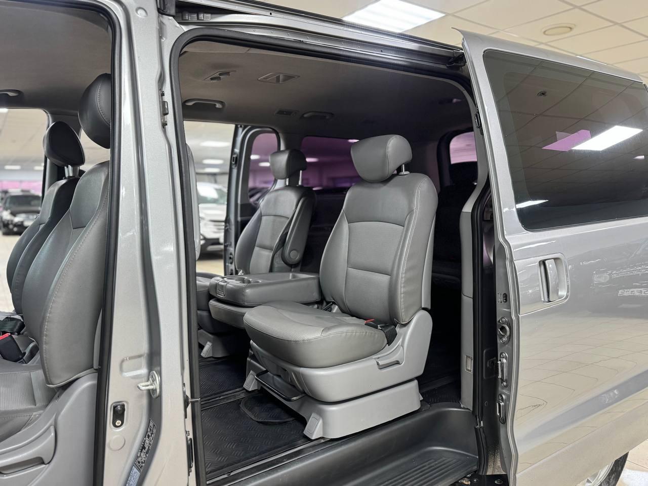 Hyundai Grand Starex