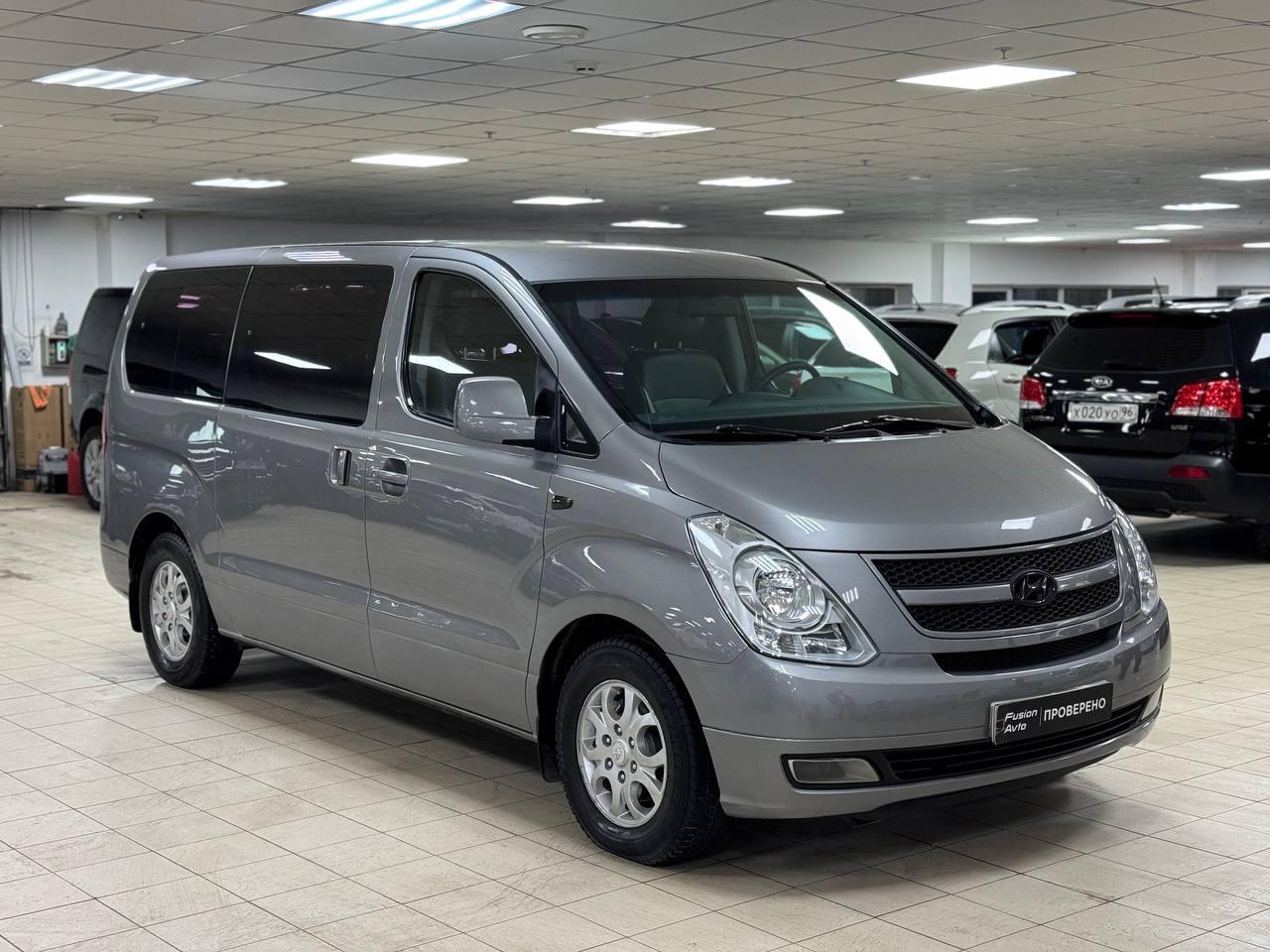 Hyundai Grand Starex
