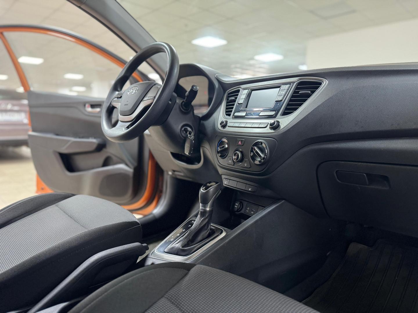 Hyundai Solaris