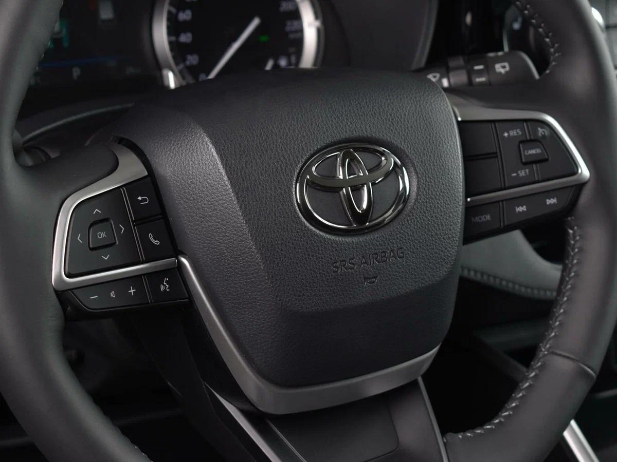 Toyota Highlander, 2022