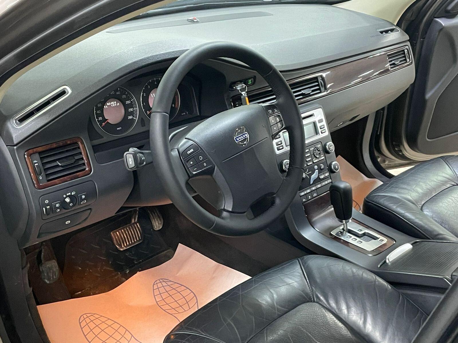 Volvo S80