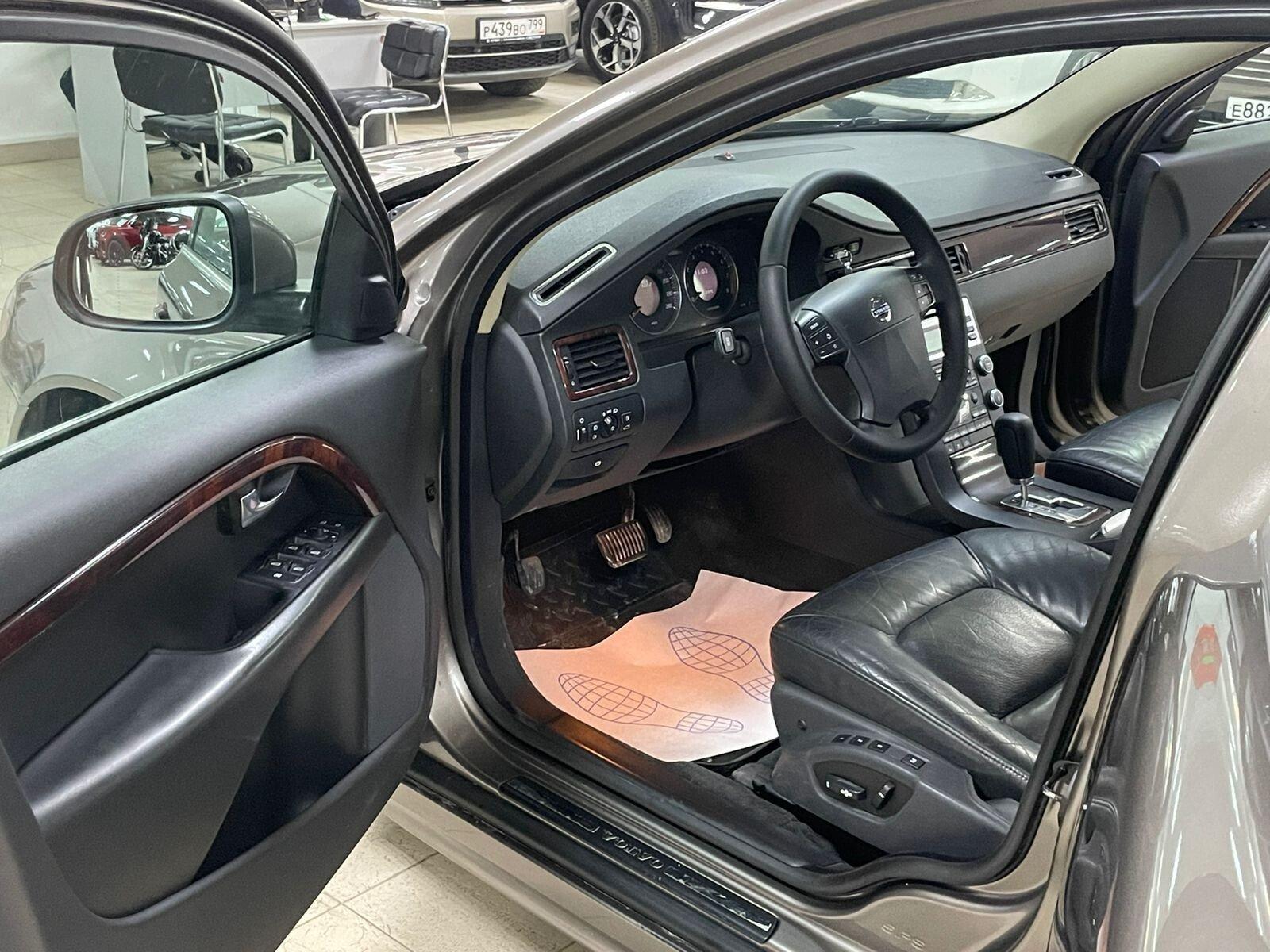 Volvo S80