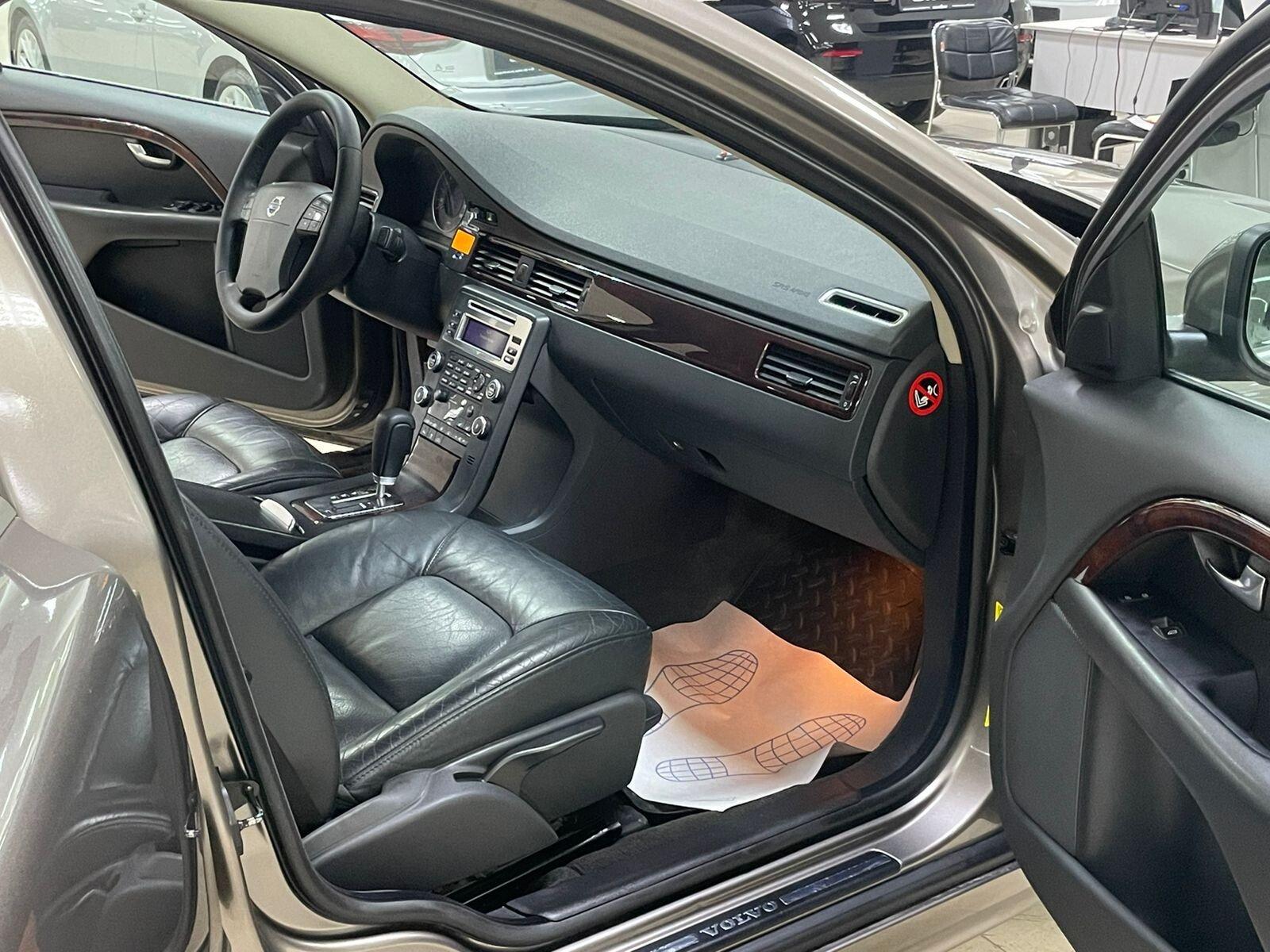 Volvo S80