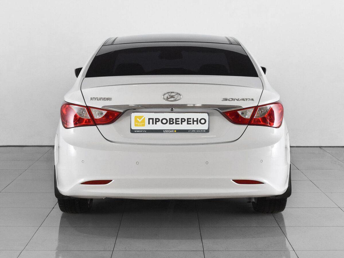 Hyundai Sonata, 2011