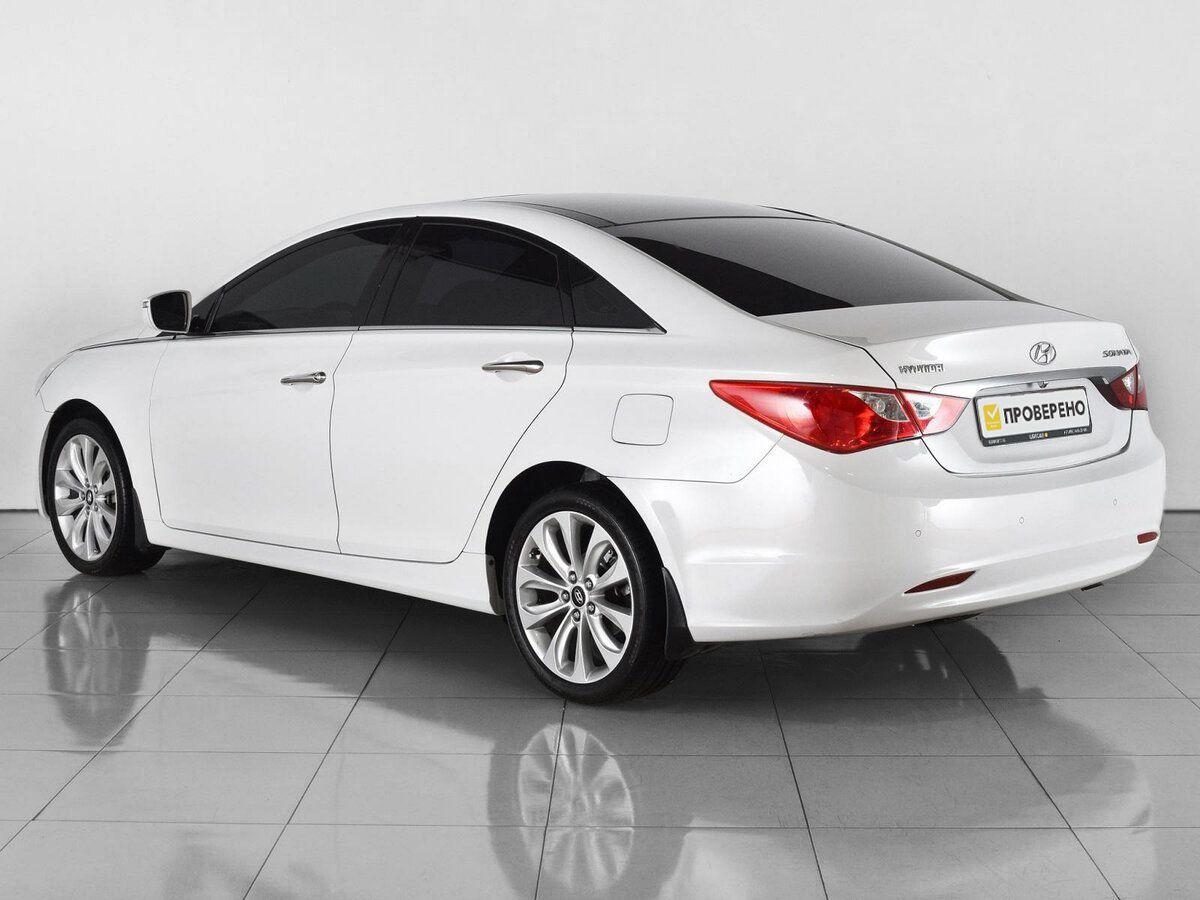 Hyundai Sonata, 2011