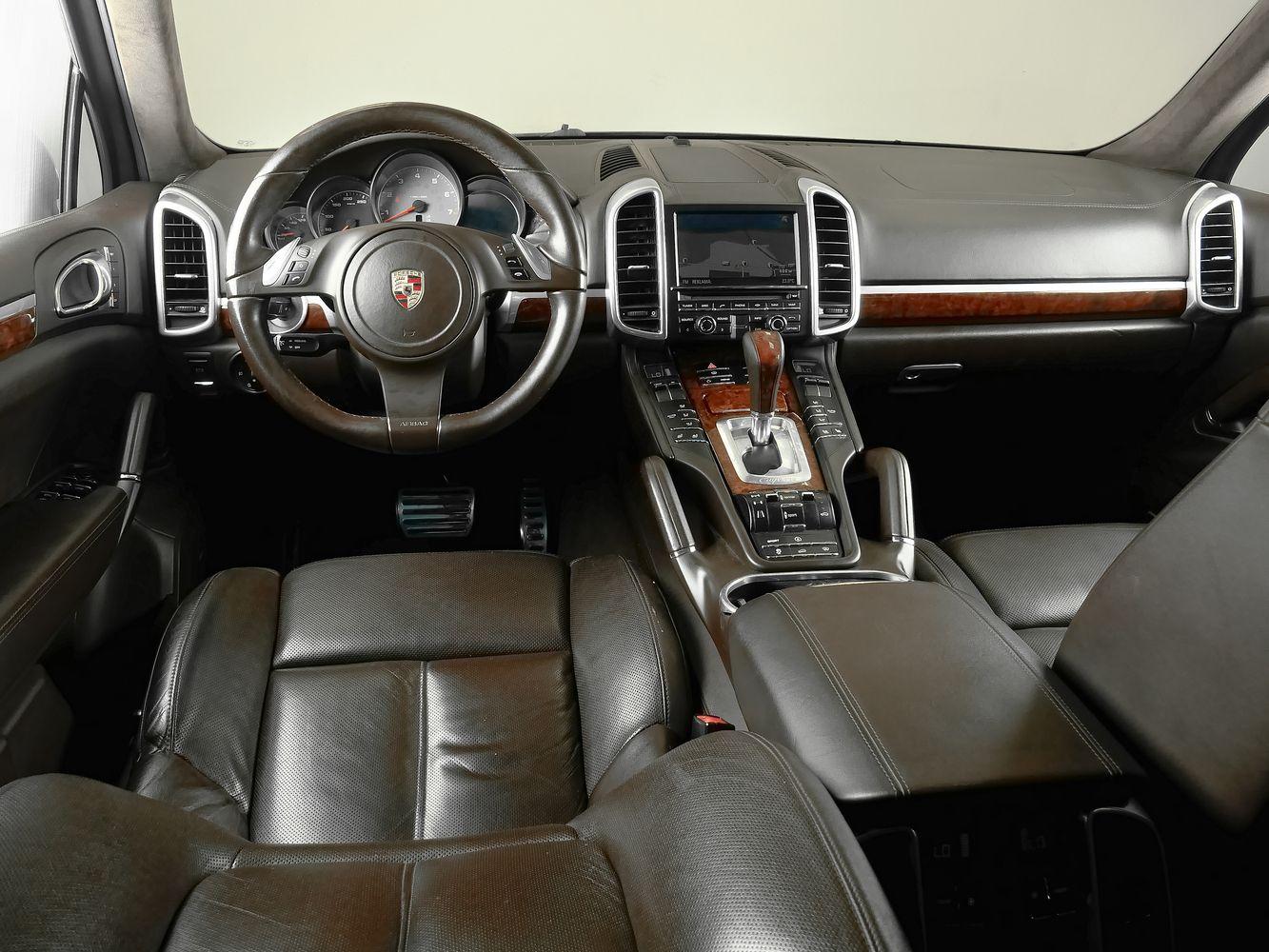 Porsche Cayenne, 2013