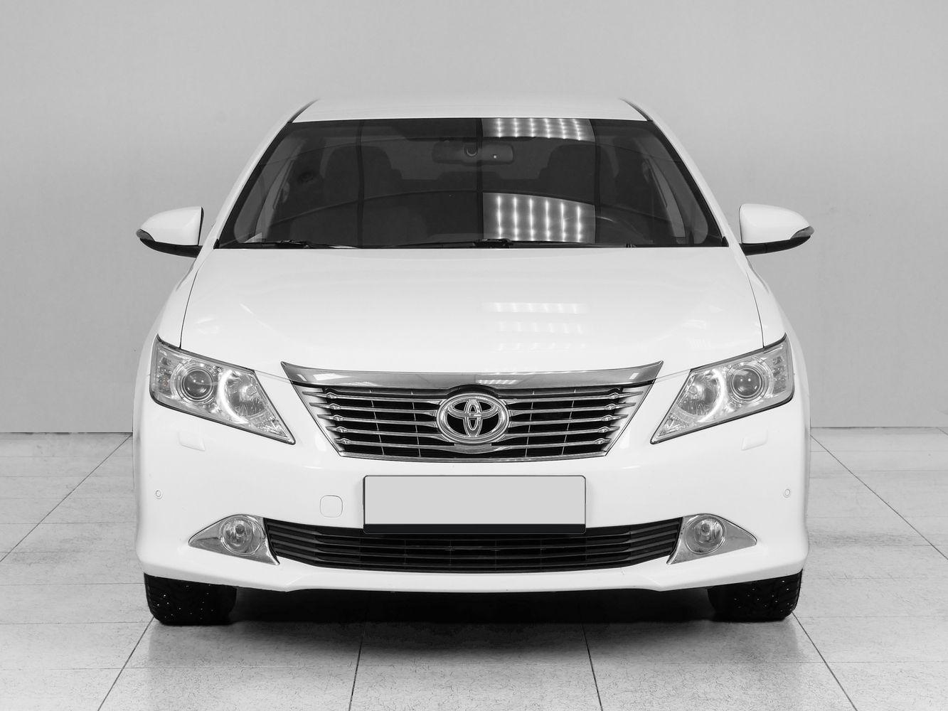Toyota Camry, 2014