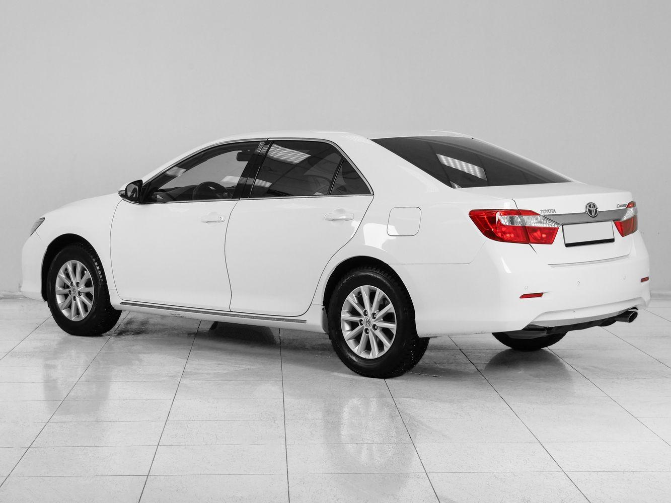Toyota Camry, 2014