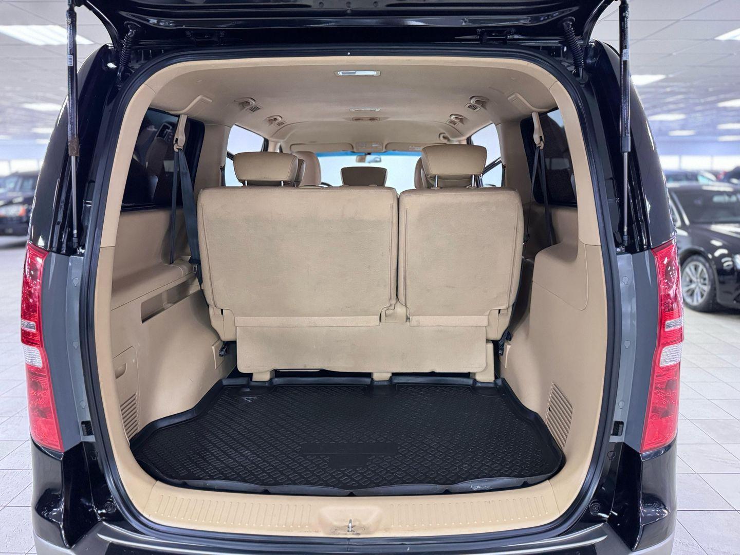Hyundai H-1