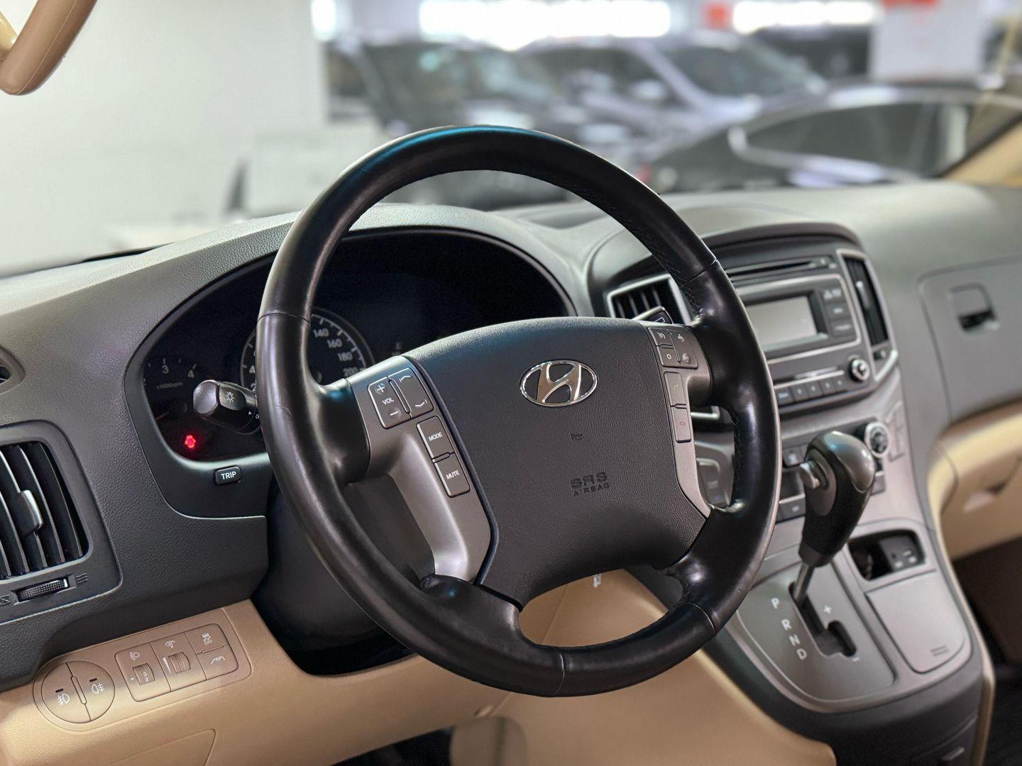 Hyundai H-1