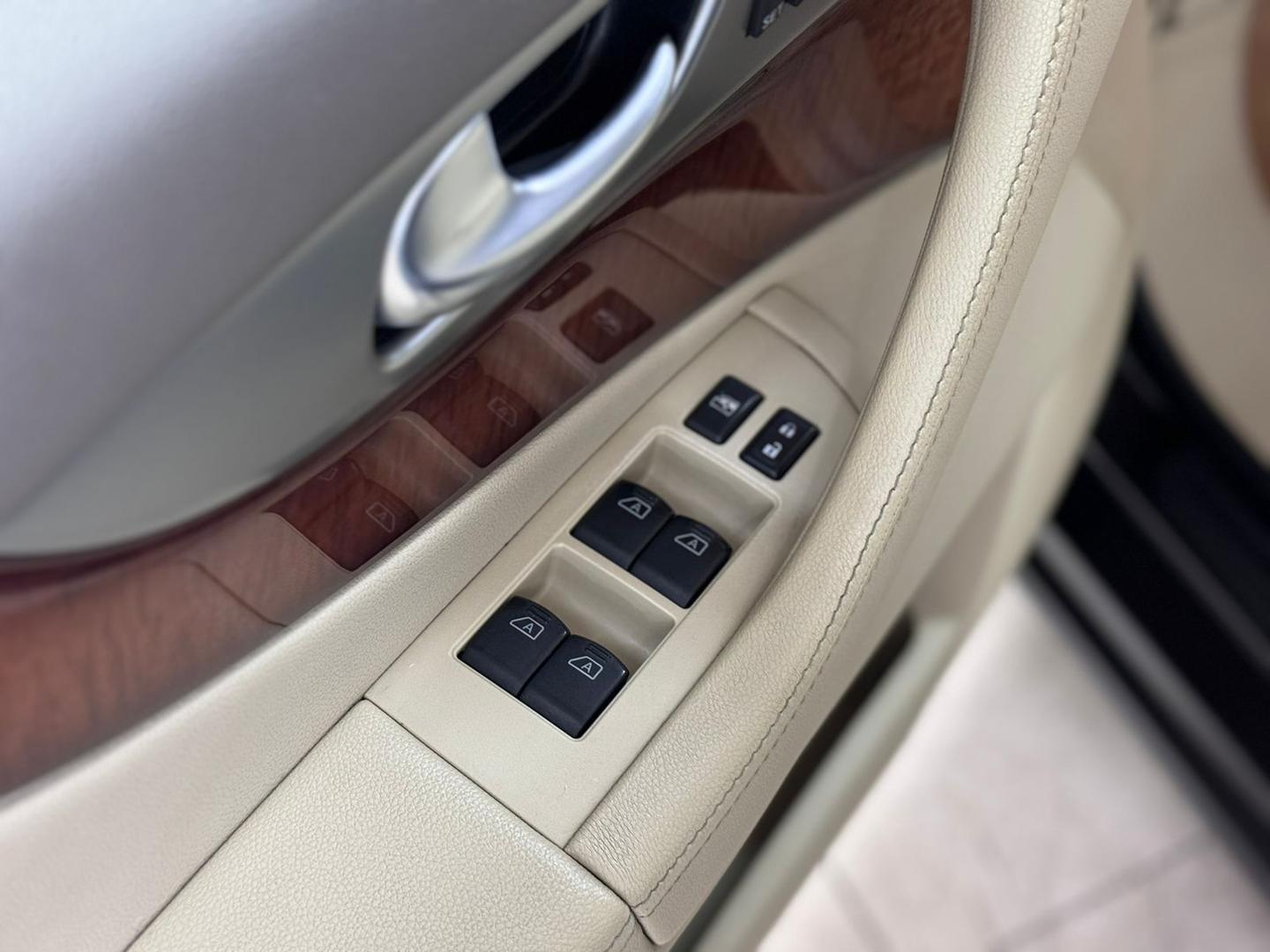 Infiniti FX