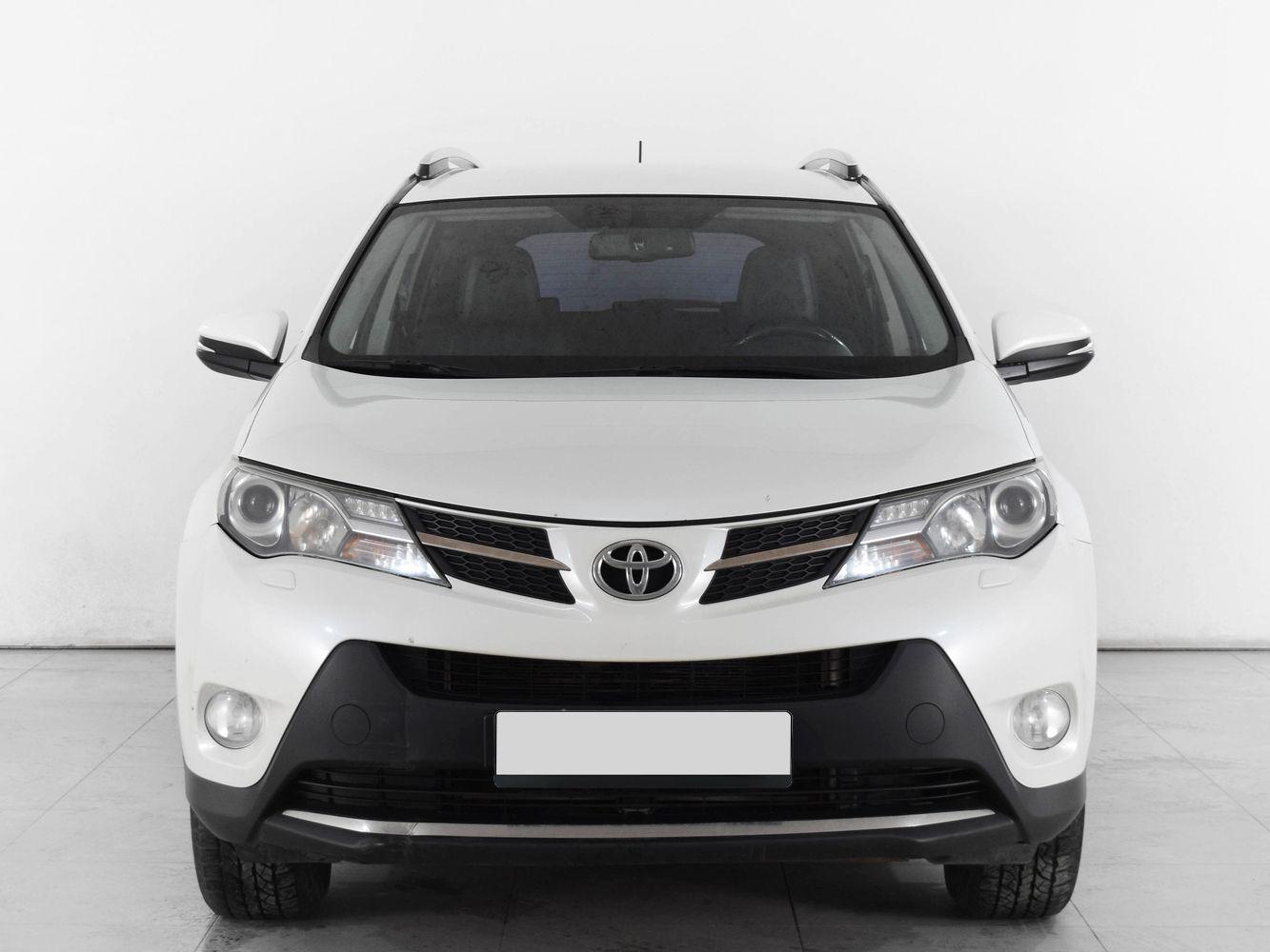 Toyota RAV4, 2015