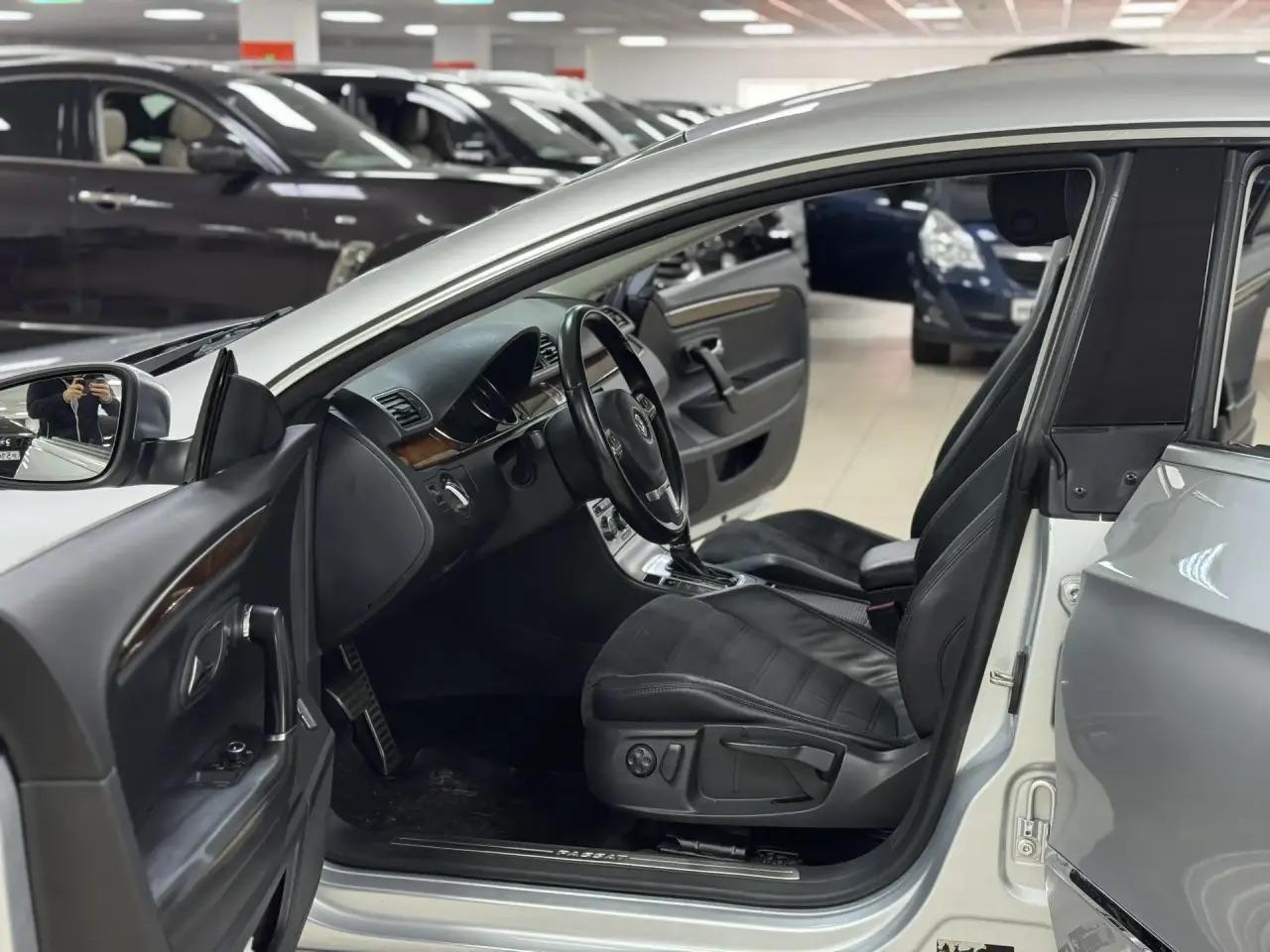 Volkswagen Passat CC