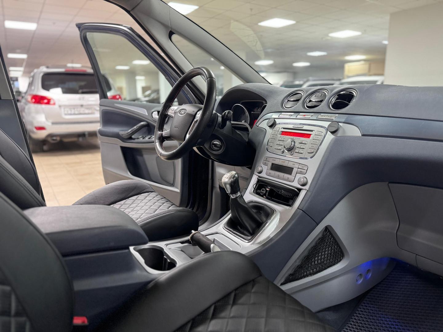 Ford S-MAX