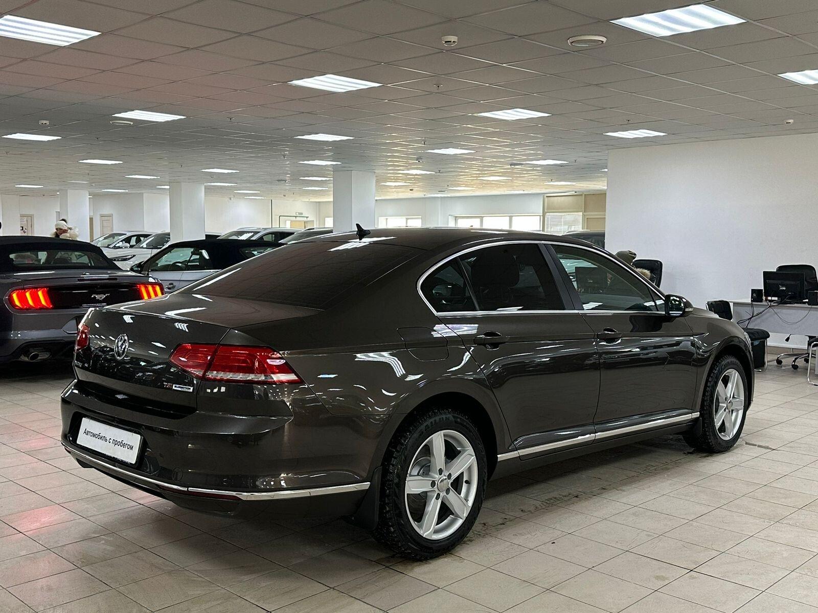 Volkswagen Passat