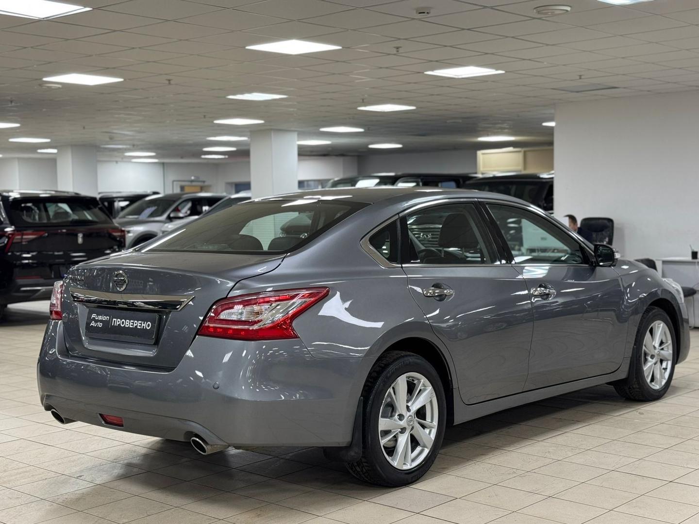 Nissan Teana