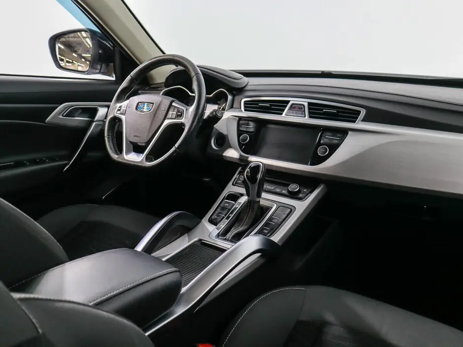 «Авто на Неве»