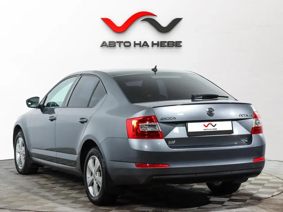 «Авто на Неве»