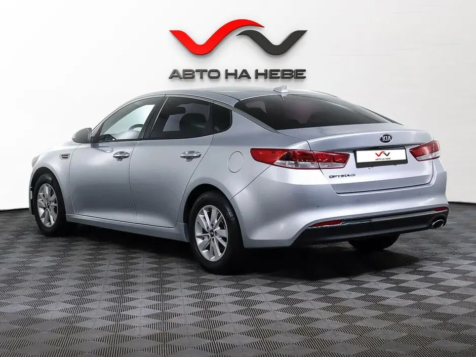«Авто на Неве»